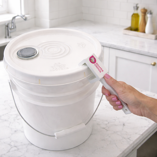 How to Open a Pail Using the Soaper’s Choice Lid Opener